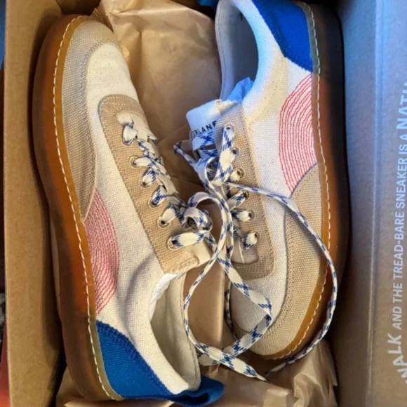 Everlane Thread Bare Sneakers, size 8 - Picture 3 of 3